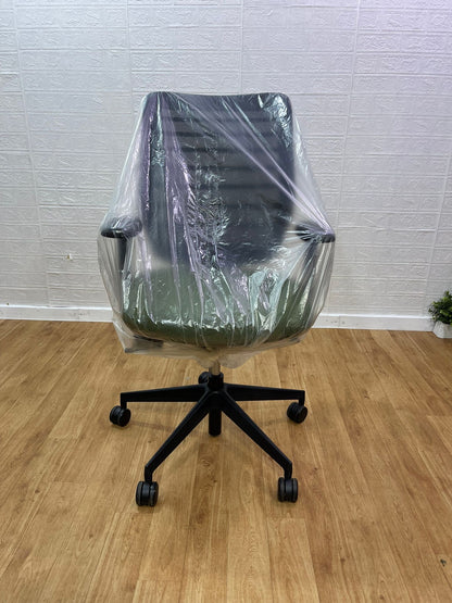 Senator Fuse Adjustable Office Chair  / 4D Armrest - UK Delivery