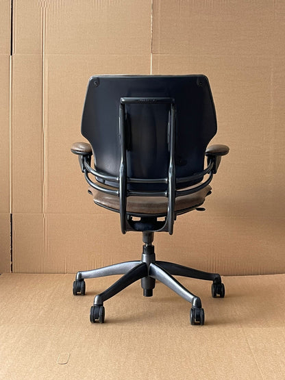 Humanscale Freedom Chair In Brown Patterned Leather - UK Delivery