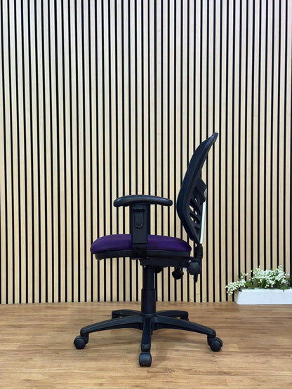 Fully adjustable operator office chairs - Medium back