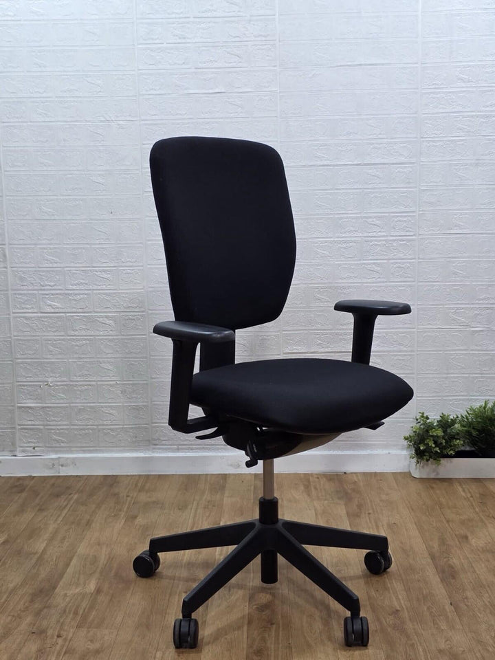 Refurbished Senator Dash Task Chair 3D Arms Black UK Delivery