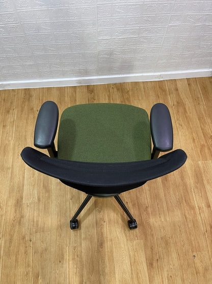 Senator Fuse Adjustable Office Chair  / 4D Armrest - UK Delivery
