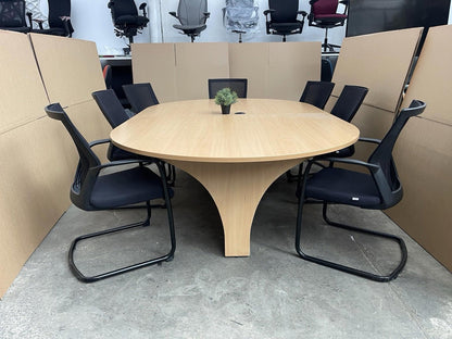 Round Edge Meeting Table With 7 X Sidiz Cantilever Chairs - CAN DELIVER
