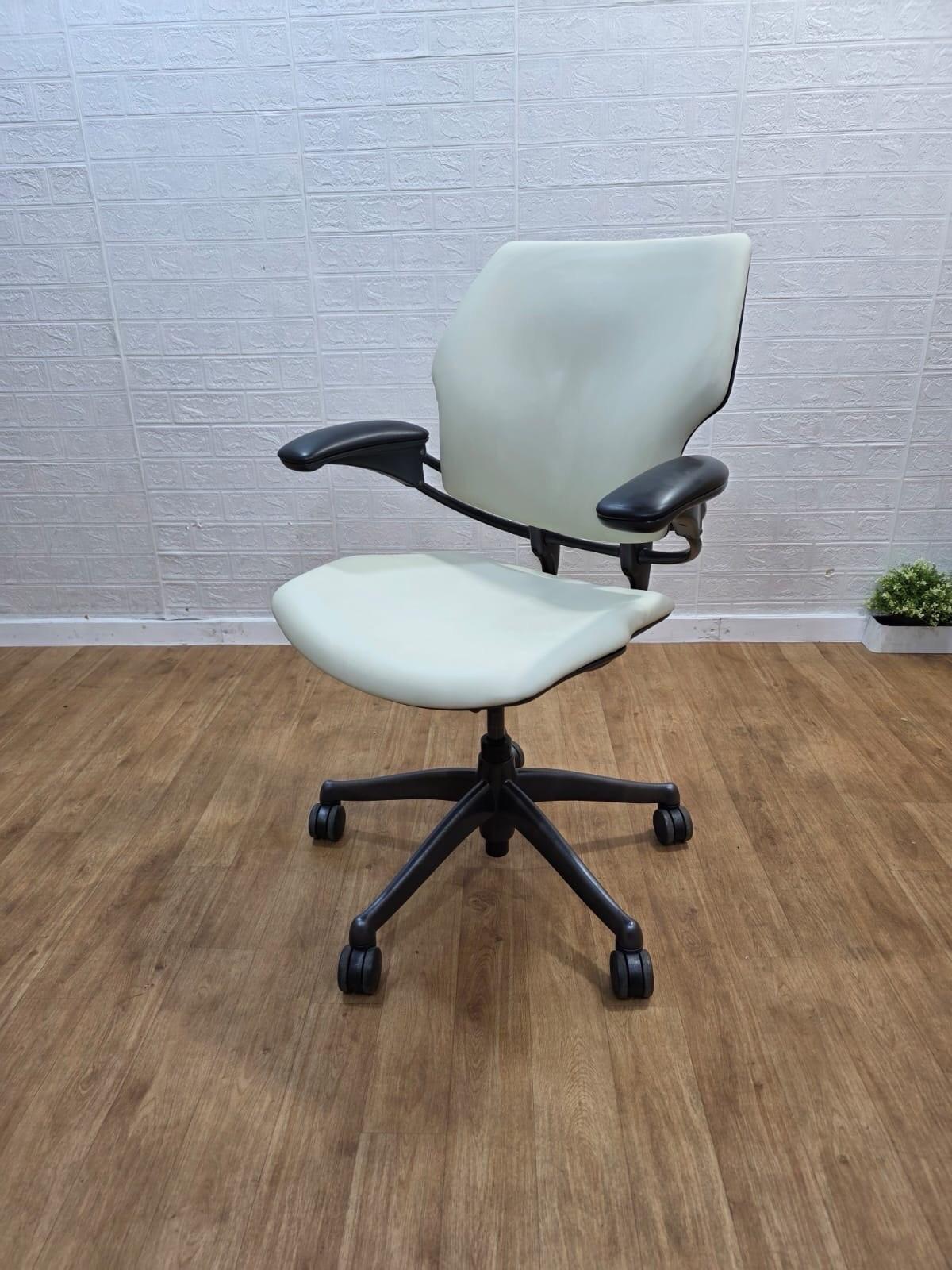 Humanscale Freedom Executive Chair Cream White UK Delivery