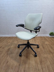 Humanscale Freedom Executive Chair Cream White UK Delivery