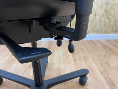 ORANGEBOX FLO* Ergonomic Super Adjustable Office Chair