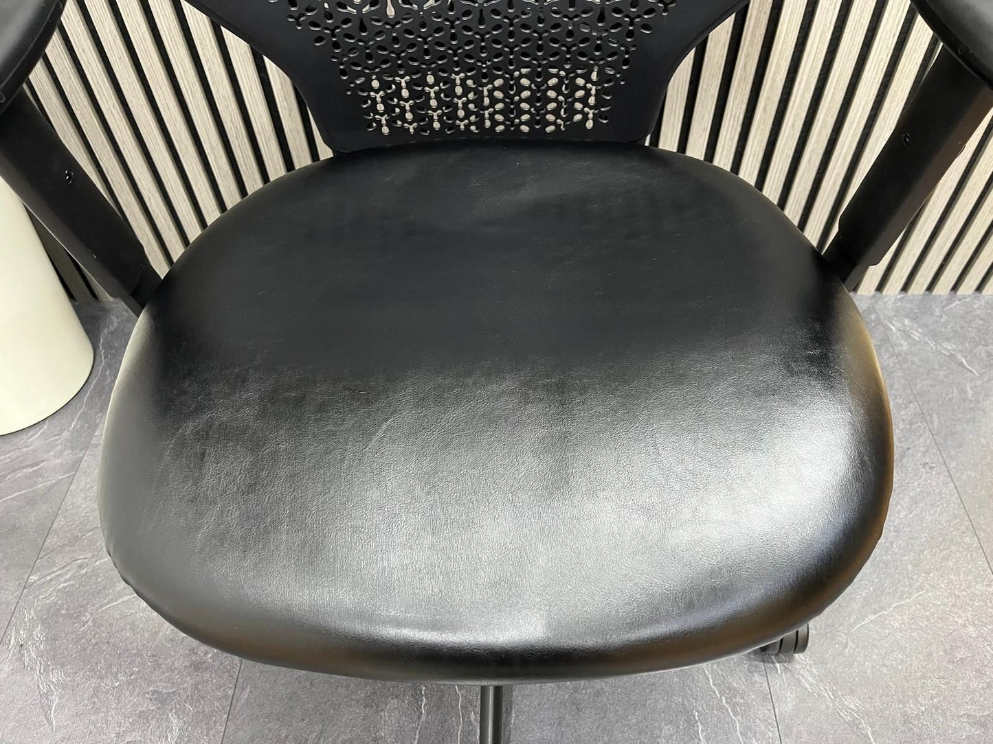 Orangebox Ara Ergonomic Office Chair Black Leather Seat | Mesh Back Task Chair UK Delivery