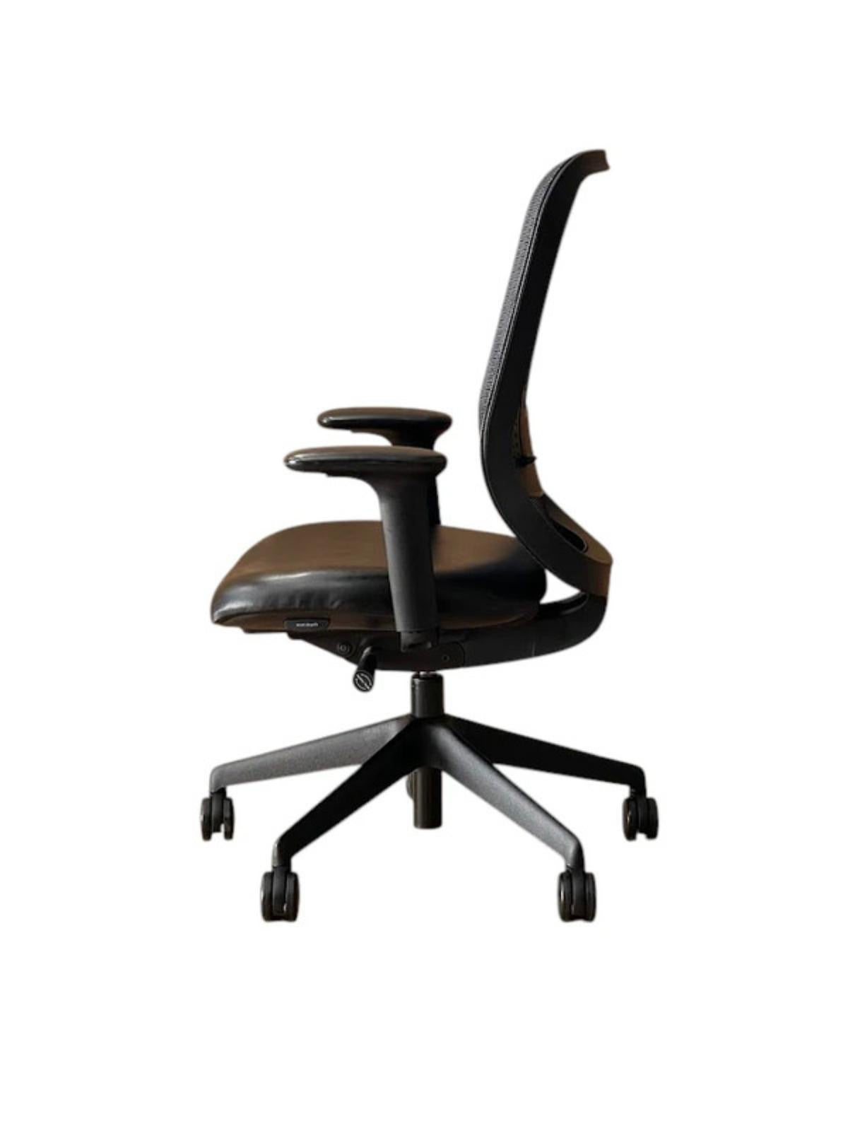 OrangeBox Do chair 