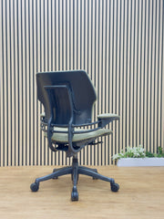 Refurbished Humanscale Freedom Task Chair UK - Maple PU Leather Ergonomic Chair, Second-hand Humanscale Freedom, Office Furniture Tech, Sustainable Office Seating UK.
