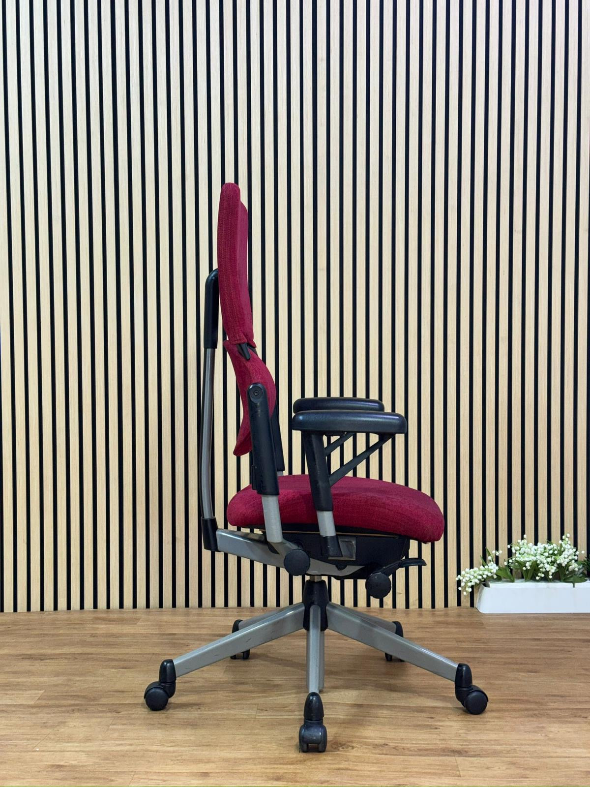 Steelcase Please V1 Task Chair / Red / Fully Adjustable / UK Delivery 🚚