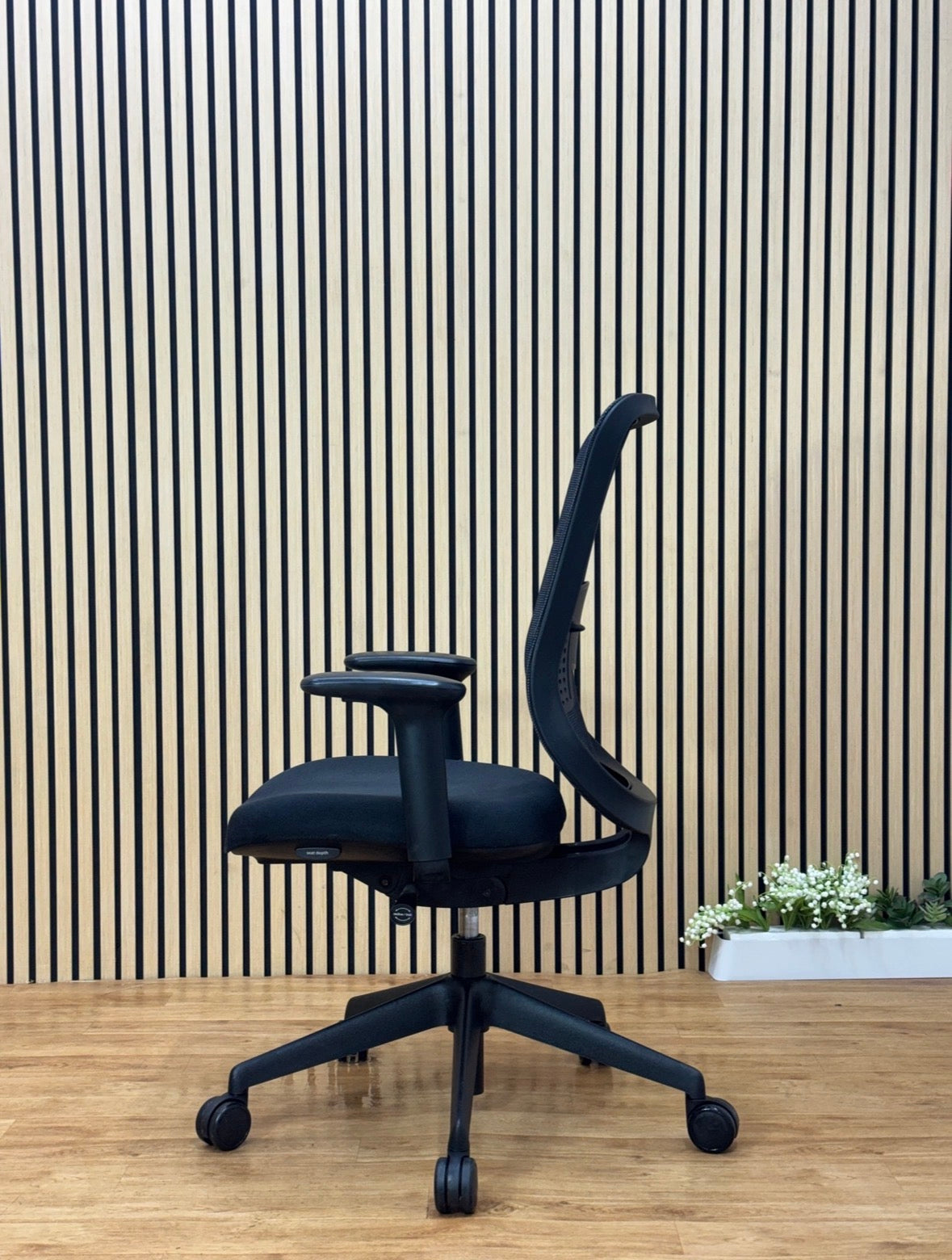 Orangebox Do Task Chair Premium Ergonomic Mesh Office Chair