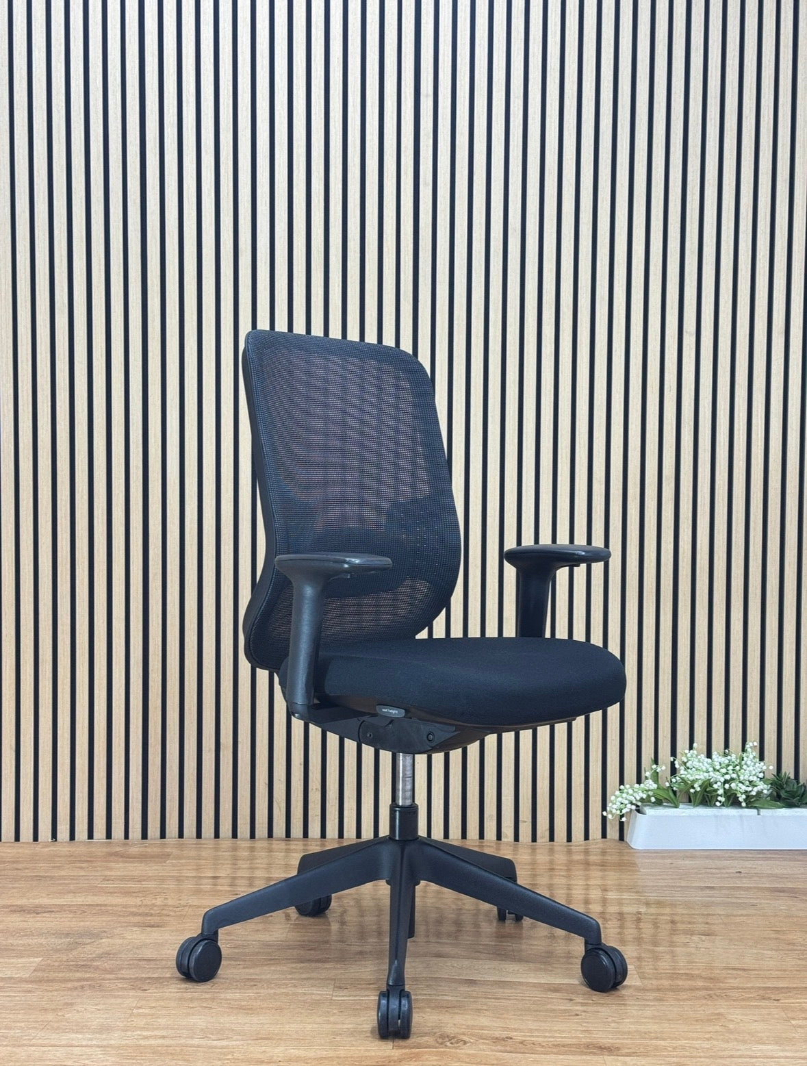 Orangebox Do Task Chair – Premium Ergonomic Mesh Office Chair