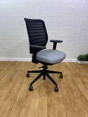Senator Fuse Adjustable Office Chair  / 4D Armrest - UK Delivery