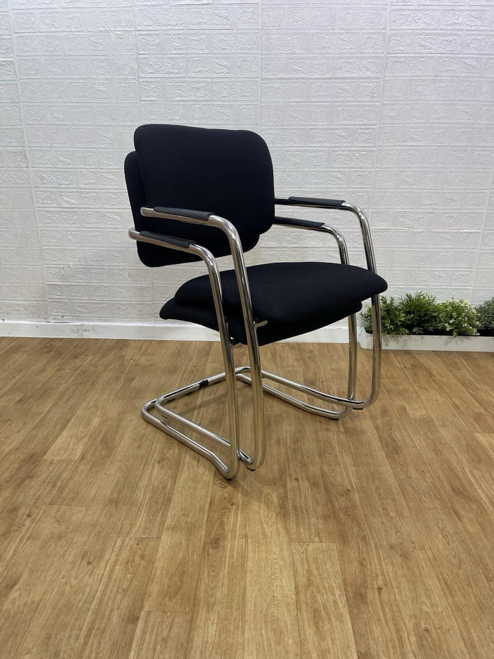 2x Modern Cantilever Chrome Frame Stacking Chairs / Visitor , Reception / UK 🚚