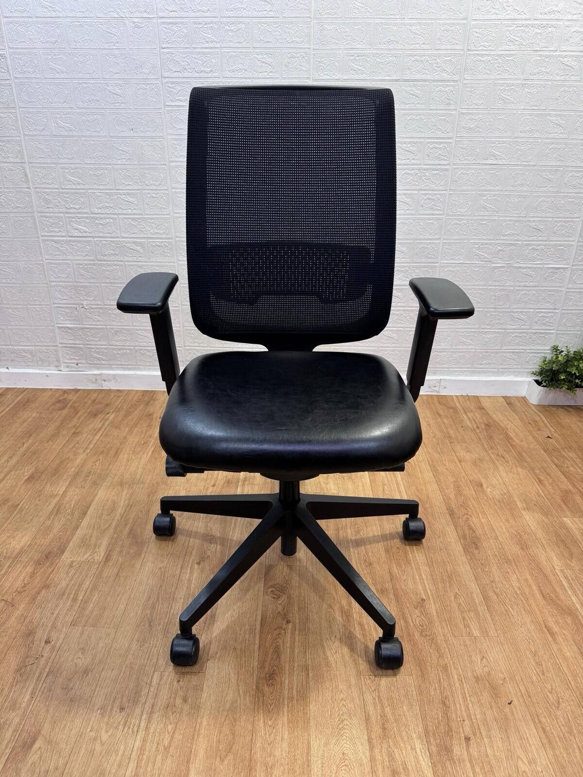 STEELCASE Reply Office Chair/Black Leather/Lumbar Support/4D Armrests/ UK DEL 🚚