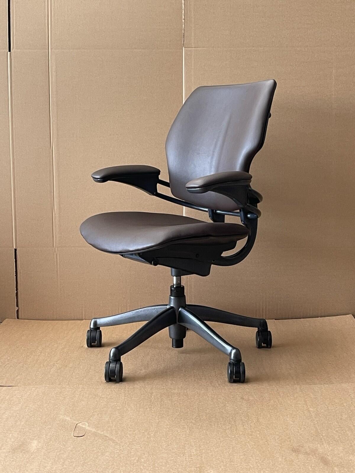 Humanscale Freedom Chair In Dark Chocolate Brown Leather (Rrp£1239) UK Delivery