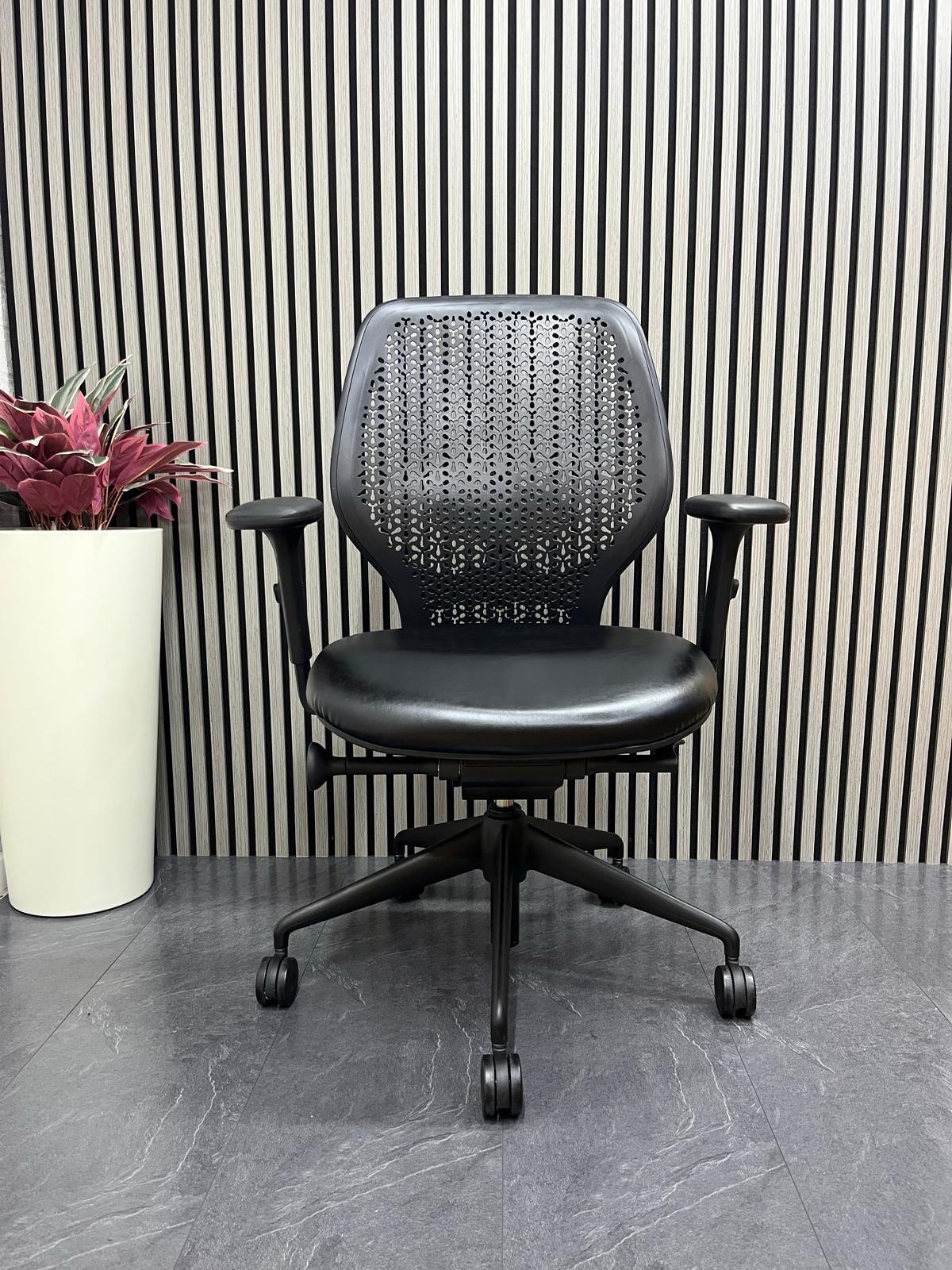 Orangebox Ara – Black Leather Seat– Lumbar Support –Rrp£759 - UK Delivery