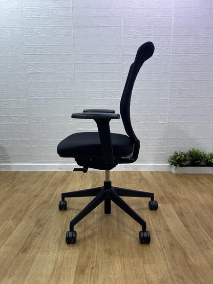 Senator Fuse Adjustable Office Chair / Black / 4D Armrest - UK Delivery