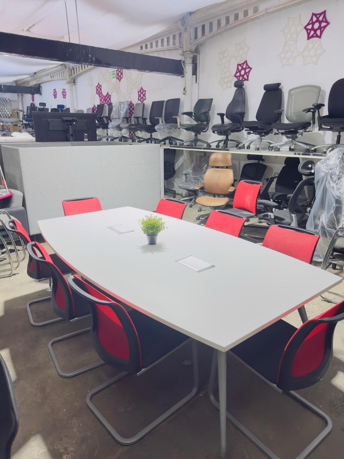 Set Of 8 STEELCASE* Chairs And White Meeting Table With Power Outputs / DELIVERY