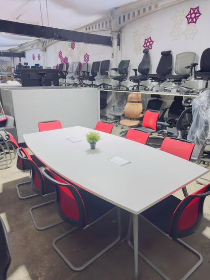 Set Of 8 STEELCASE* Chairs And White Meeting Table With Power Outputs / DELIVERY