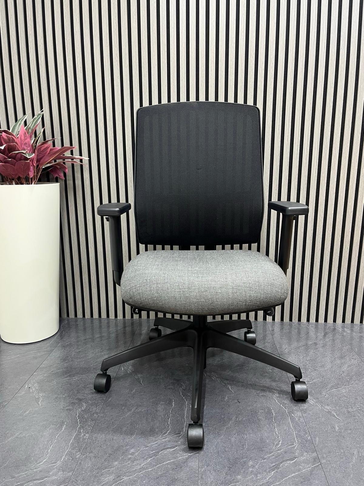 Boss Design Felix Ergonomic Chair - Rrp£649 - UK Delivery