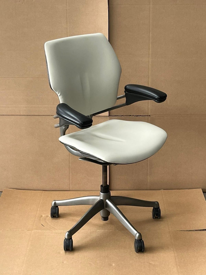 Humanscale Freedom Chair - Cream White Leather - Black  Armrests - UK DELIVERY