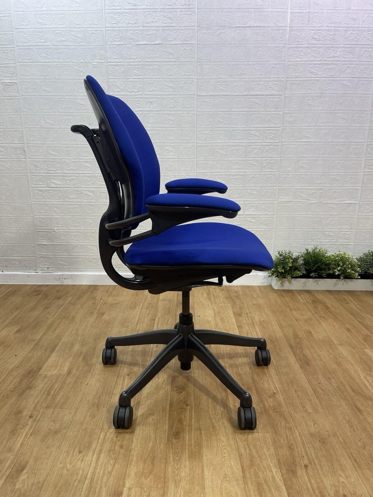 Humanscale Freedom Office Chair In Blue Fabric