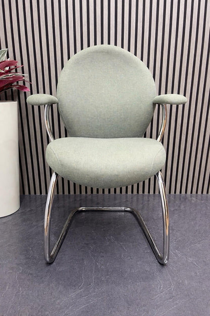 KOMAC Boss Design* Modern Contract Chair with Armrests - UK DELIVERY