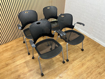 4 X Herman Miller Caper Stackable Chairs With Wheels And Armrests - UK Delivery