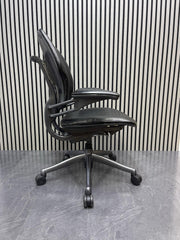 Humanscale freedom chair In Black Leather  Gel Armrests UK Delivery