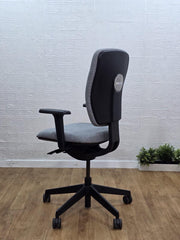 Refurbished Senator Dash Task Chair 3D Arms Light Grey UK Delivery