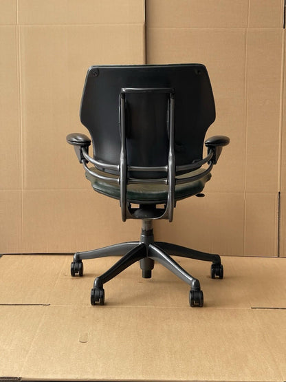 Humanscale Freedom Executive Chair - Gel Filled Arm pads  - UK Delivery