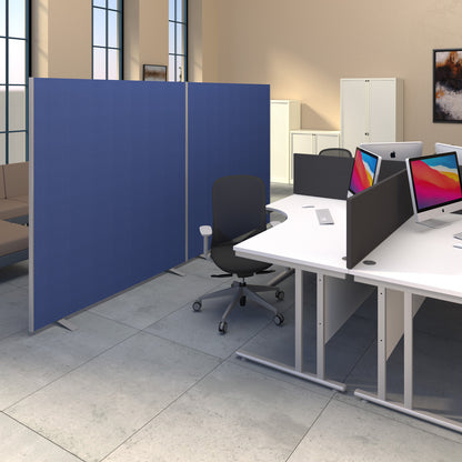 Floor standing fabric screen