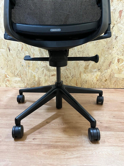 Bestuhl J1 Operator Office Chair,Fully Adjustable, Black Mesh/Fabric-UK DELIVERY