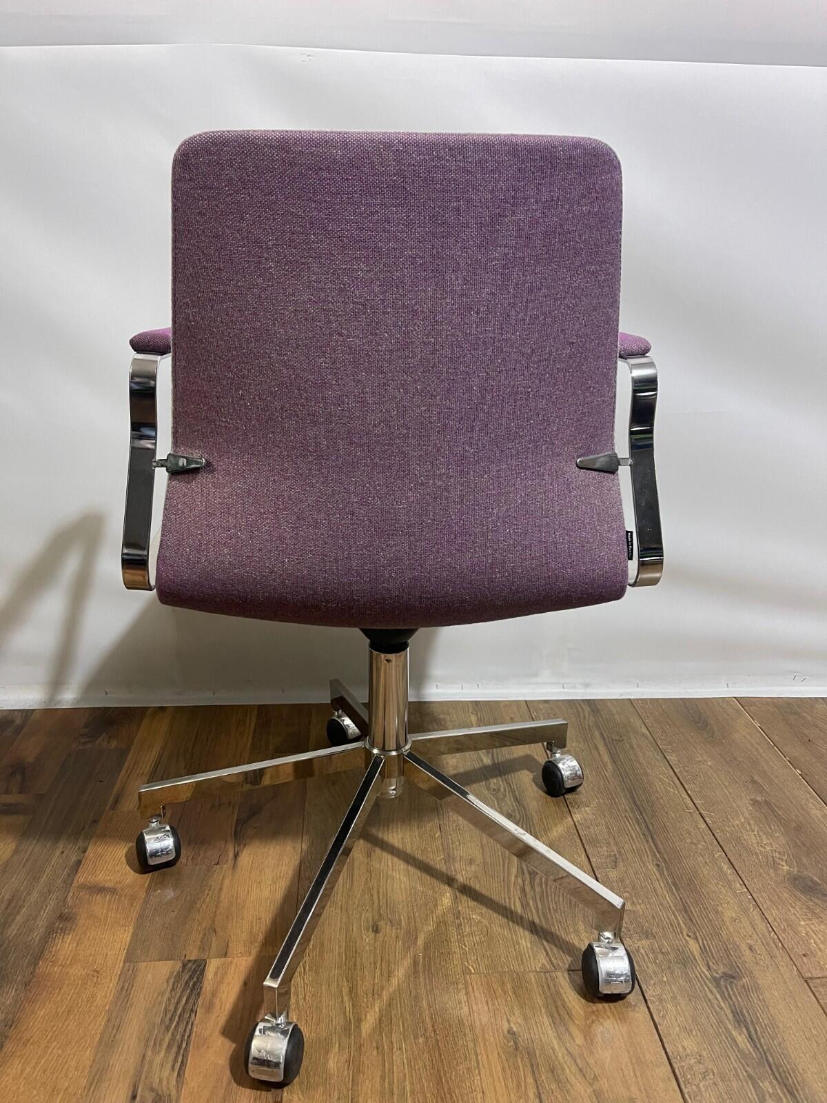 Pilot Low Swivel Chair  With Low Back  Rrp 1087