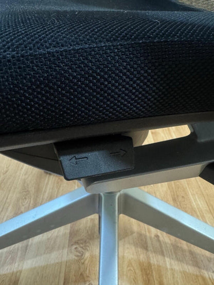 HAWORTH* Very Task Chair - Fully Adjustable- Black/Silver - UK DELIVERY