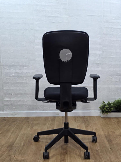 Refurbished Senator Dash Task Chair 3D Arms Black UK Delivery