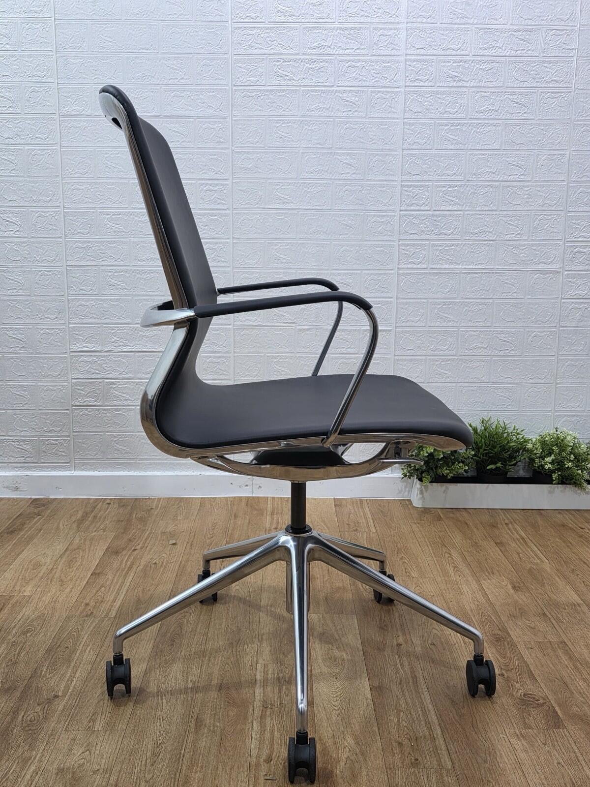 Dynamic Lucia Executive Office Chair Seat Height, Back Recline