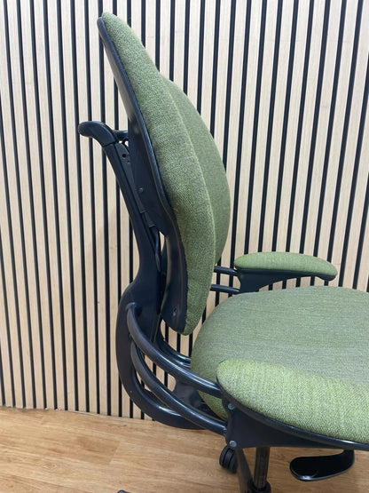 Humanscale Freedom Executive Office Chair In Green Fabric - UK DELIVERY