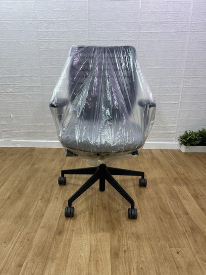 Senator Fuse Adjustable Office Chair / Black ,Grey / 4D Armrest - UK Delivery