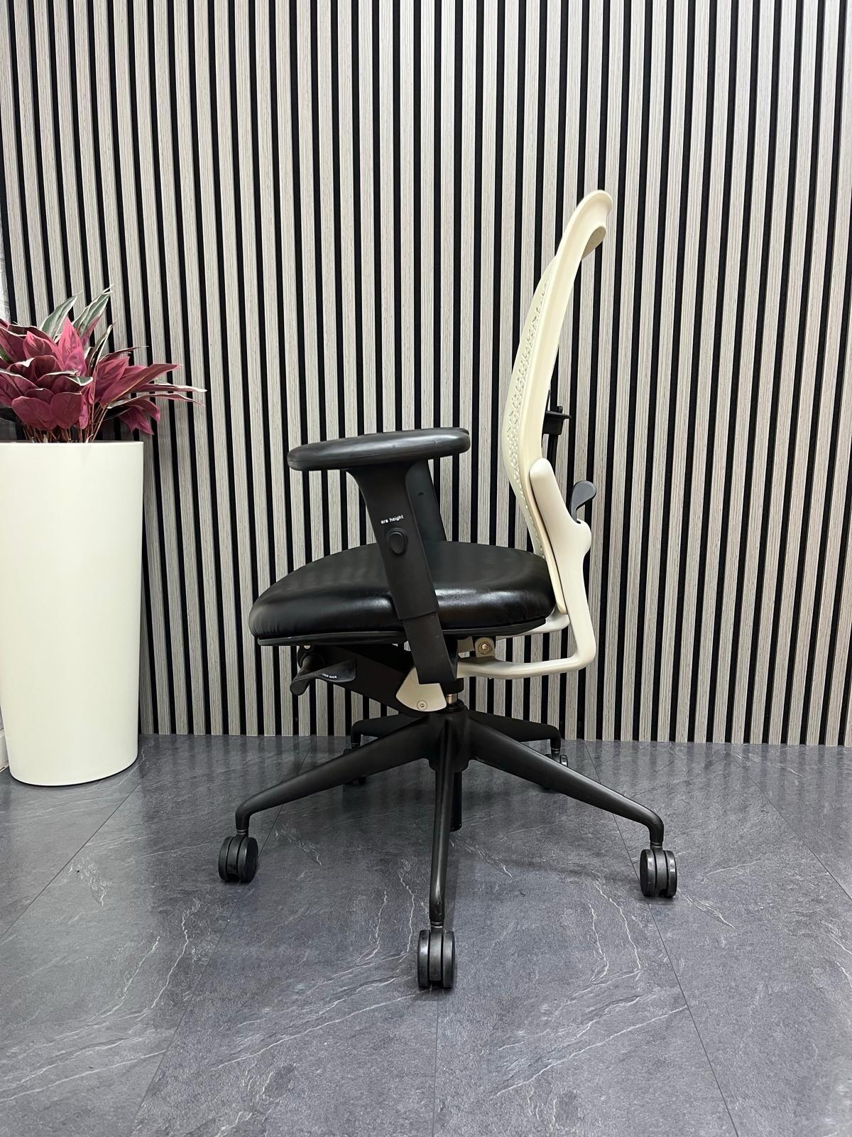 Orangebox Ara – Black Leather Seat– Lumbar Support  –Rrp£759 - UK Delivery