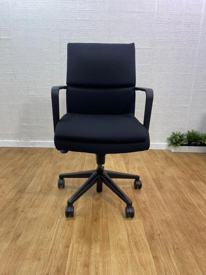 Keilhauer* Executive Padded Office Chair / Black / Excellent Con -UK Delivery