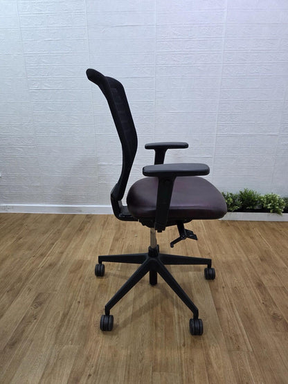 Senator Fuse Office Chair / Fully Adjustable / Leather Seat / UK DELIVERY