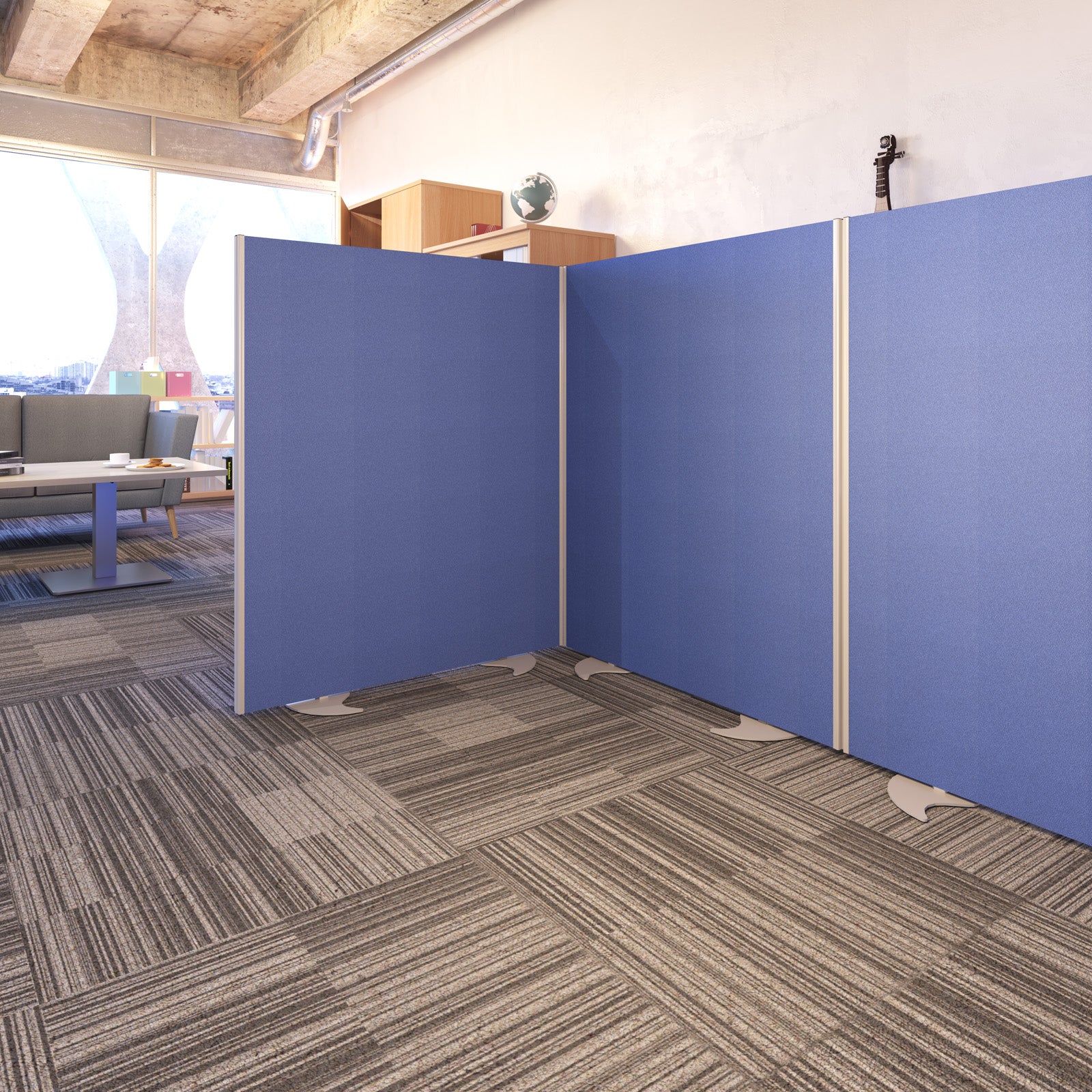 Floor standing fabric screen