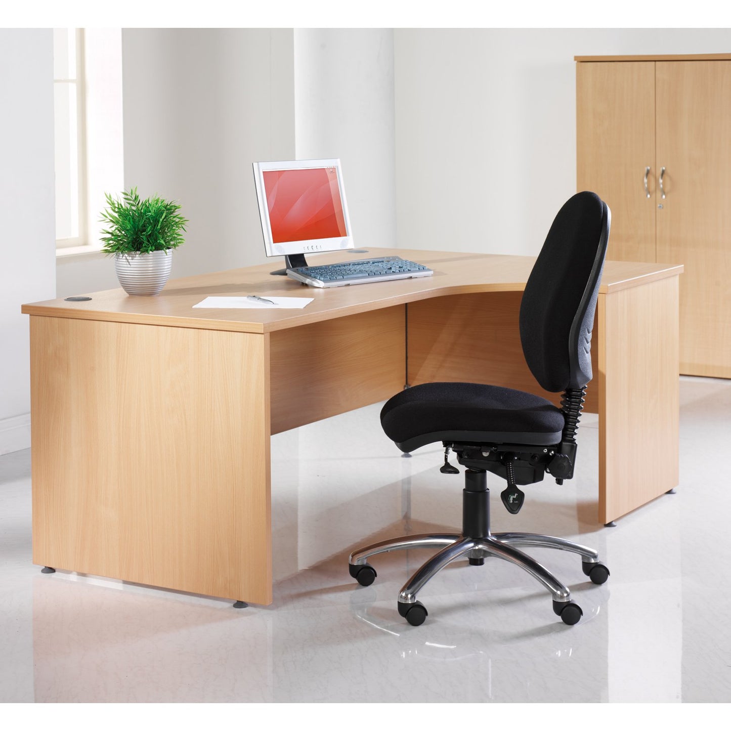 Maestro 25 panel end 800mm deep desk with 2 drawer ped