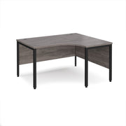 Maestro 25 bench right hand ergonomic desk