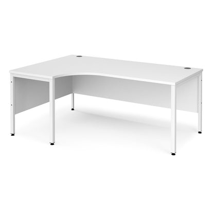 Maestro 25 bench left hand ergonomic corner desk