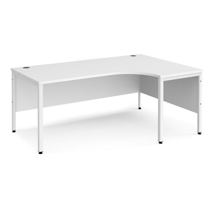 Maestro 25 bench right hand corner desk