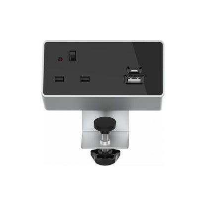 Single socket plus USB-A & USB-C