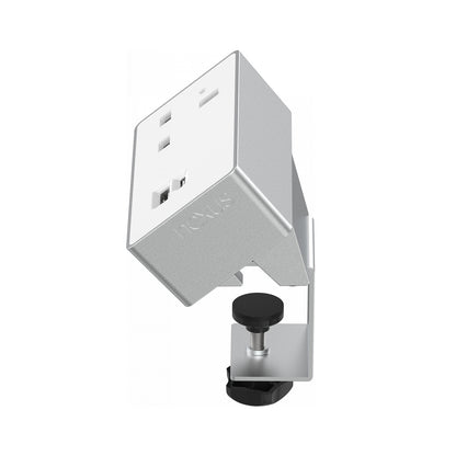 Single socket plus USB-A & USB-C