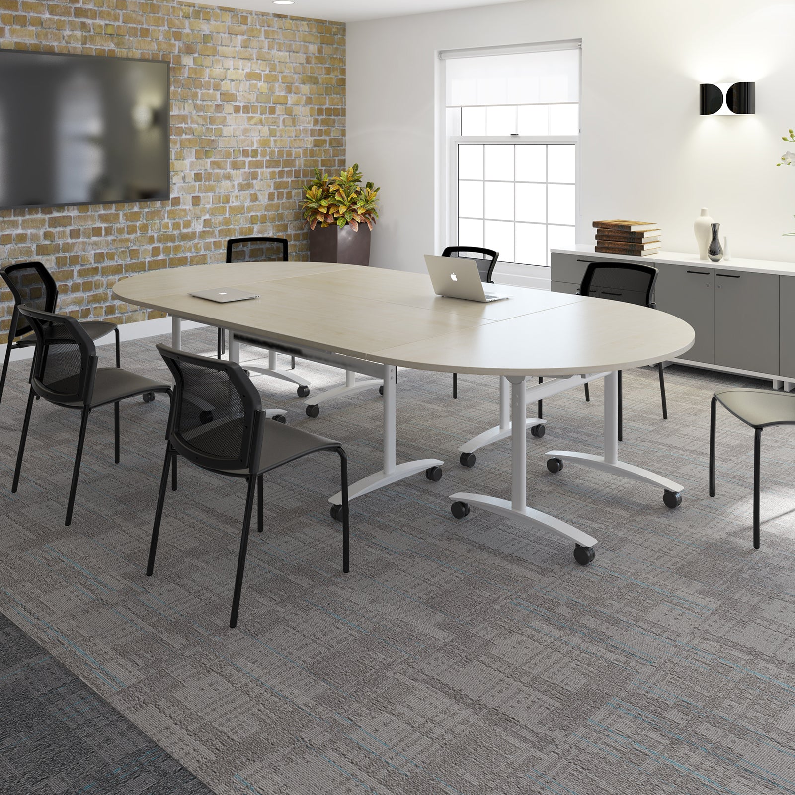 Santana cantilever chair with fabric seat and mesh back